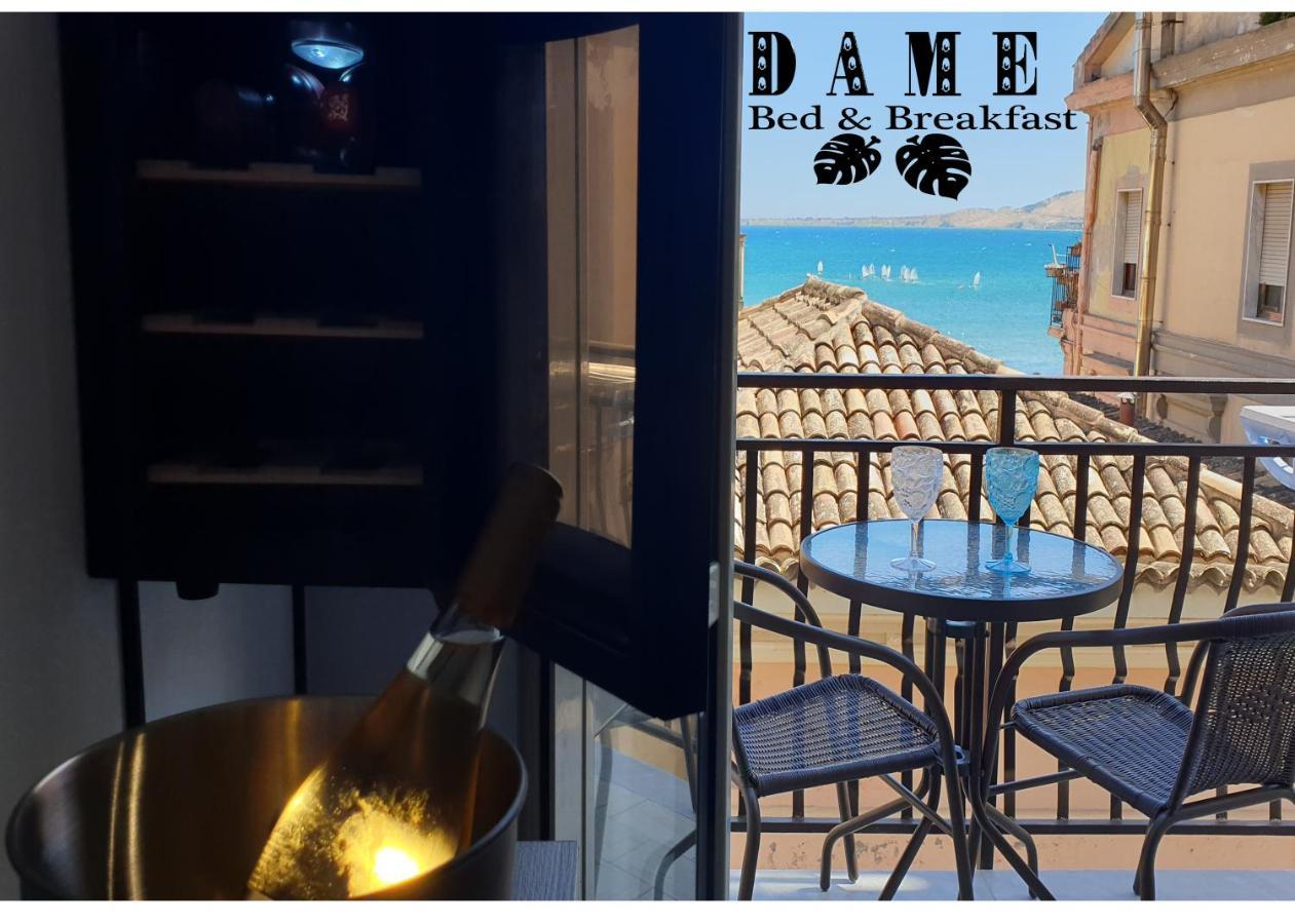 Dame Crotone Bed & Breakfast Exterior photo